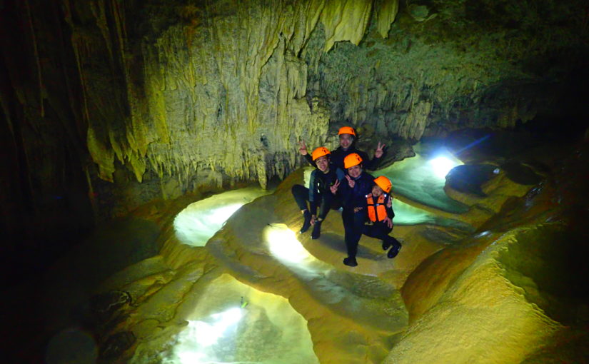 宮古島鍾乳洞のパンプキンホール