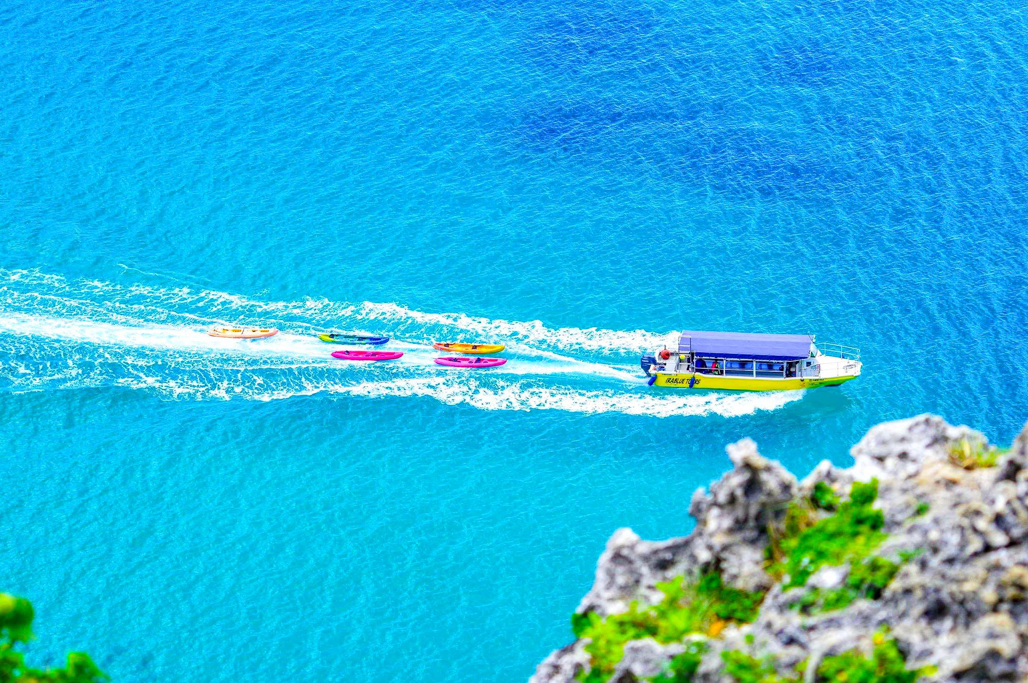 伊良部島の青の洞窟