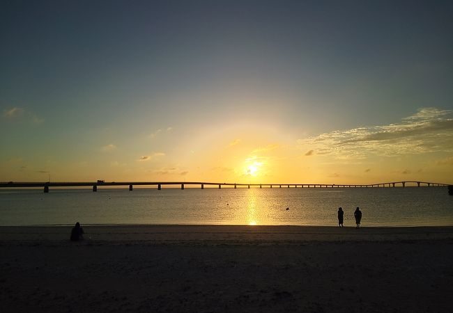 宮古島の観光スポットの宮古サンセットビーチ