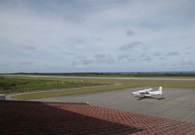多良間島-多良間空港デッキ-