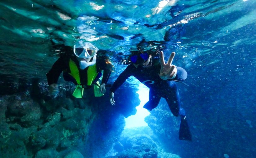 伊良部島の青の洞窟