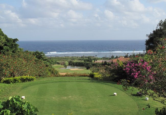 宮古島の観光スポットのシギラベイカントリークラブ