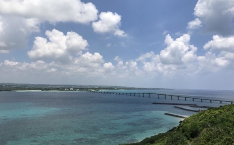 宮古島の観光スポットの与那覇湾