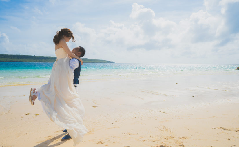 宮古島,ウェディングフォト,新婚,カップル,白い砂浜,宮古島の海