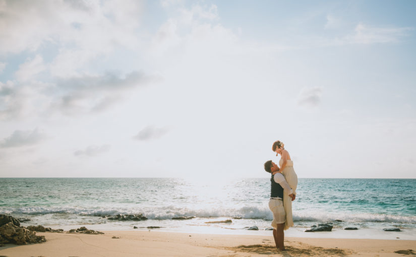 宮古島,ウェディングフォト,新婚,カップル,白い砂浜,宮古島の海,家族で,ドローン